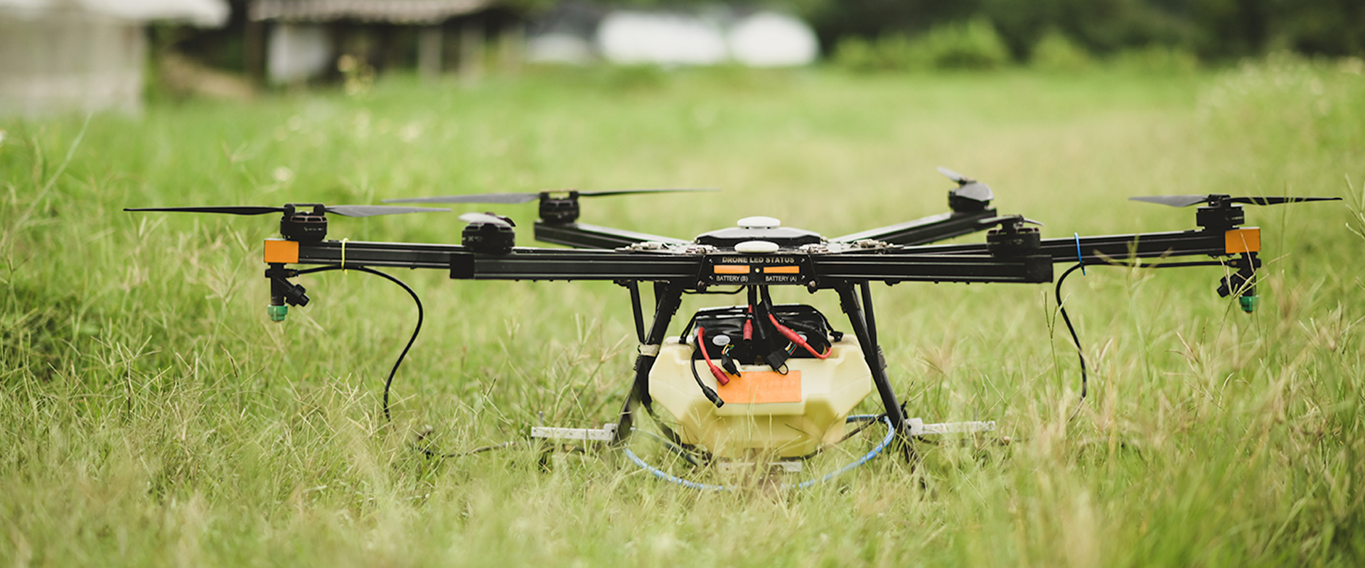 Tarımda ve İlaçlamada Zirai Drone Kullanımı